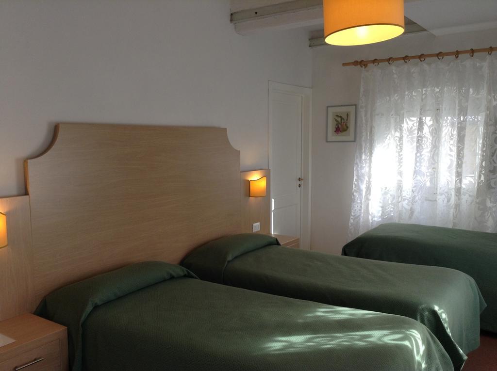 Albergo Giugni Прато Екстер'єр фото