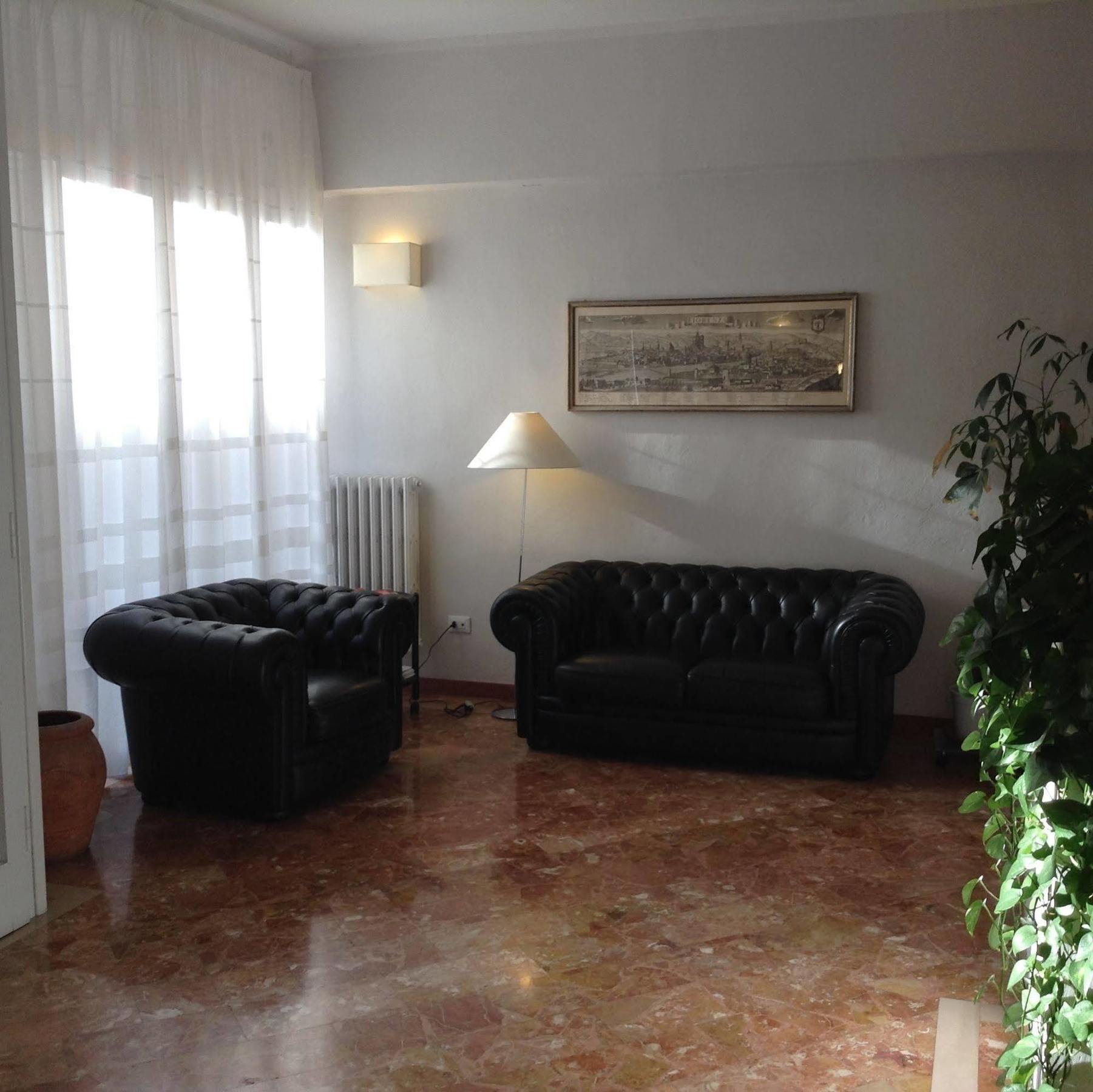 Albergo Giugni Прато Екстер'єр фото