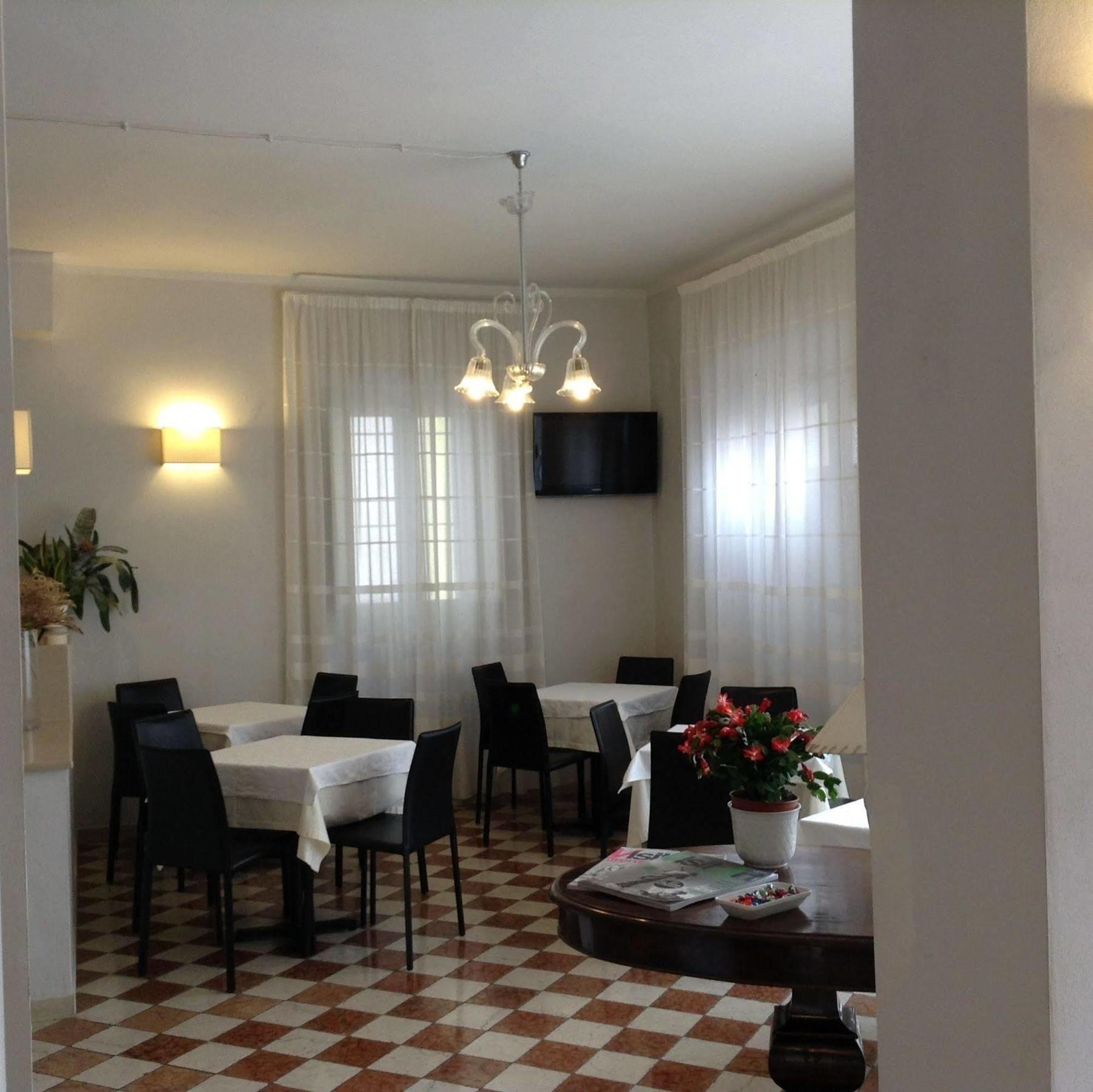 Albergo Giugni Прато Екстер'єр фото
